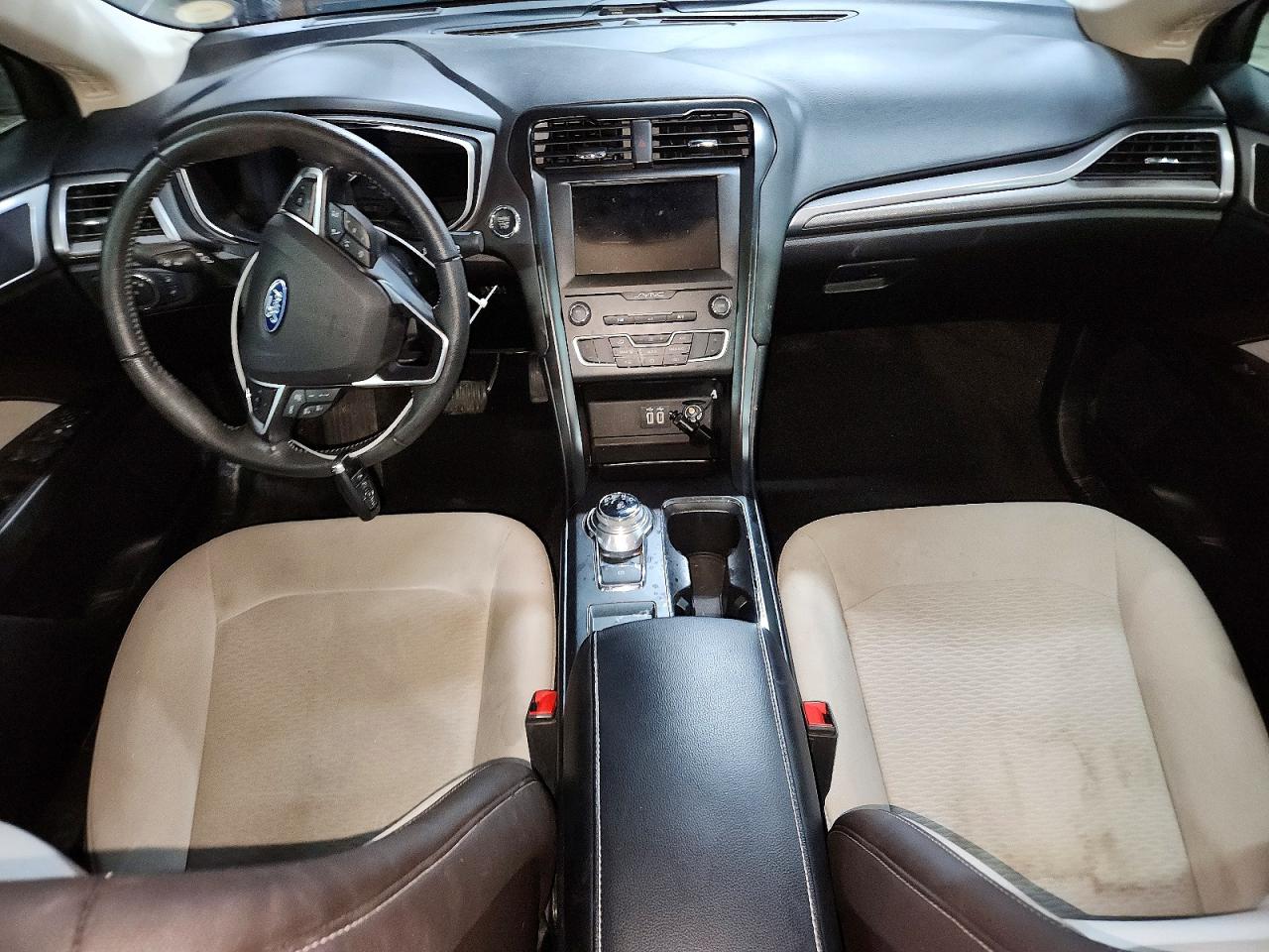 2019 FORD FUSION SE photo 8
