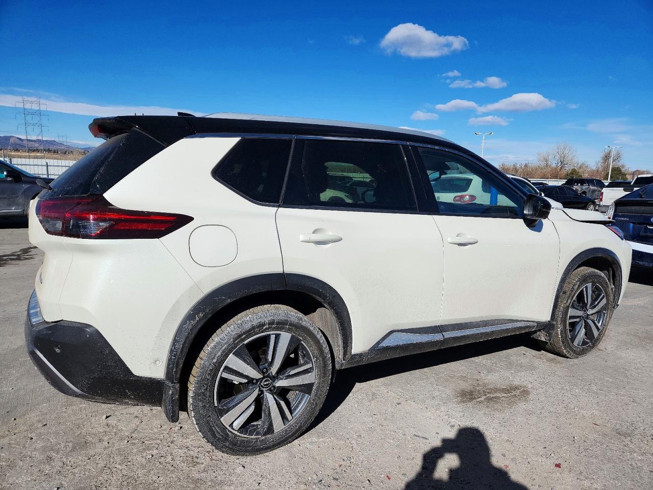2023 NISSAN ROGUE SL photo 3