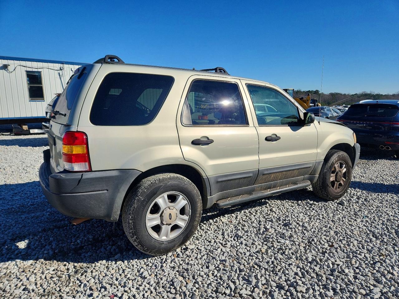 2003 FORD ESCAPE XLT photo 5