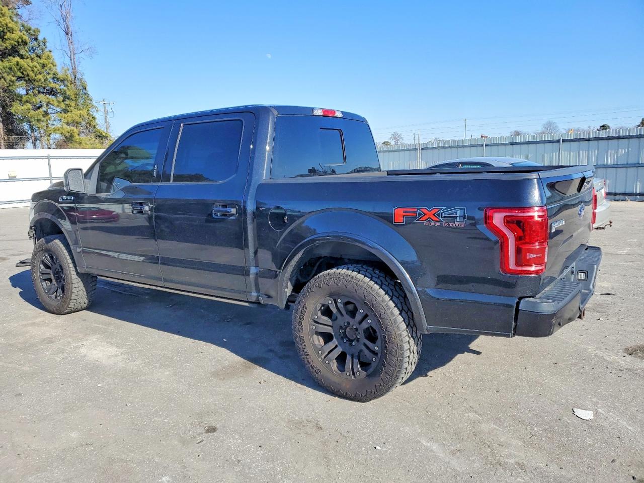 2015 FORD F150 SUPERCREW photo 4