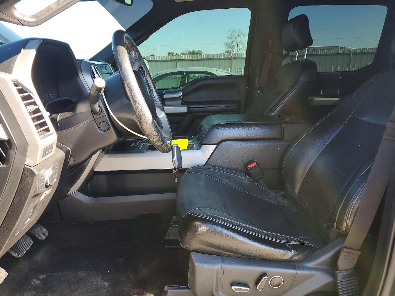 2015 FORD F150 SUPERCREW photo 19