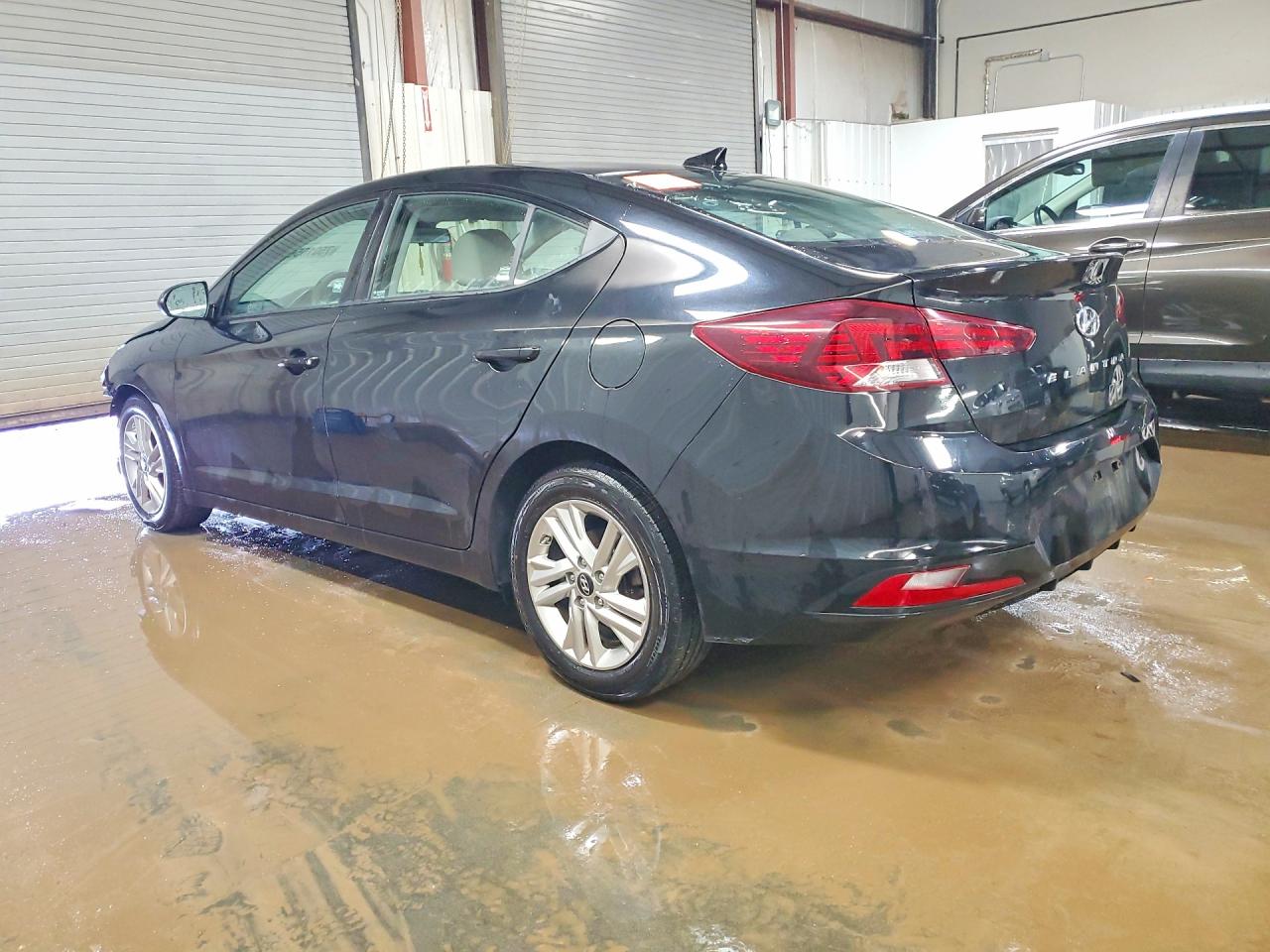 2019 HYUNDAI ELANTRA SE photo 4