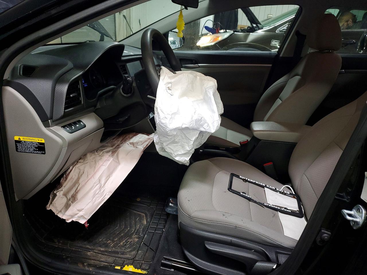 2019 HYUNDAI ELANTRA SE photo 19