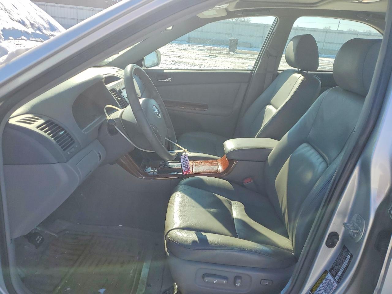 2005 TOYOTA CAMRY photo 7
