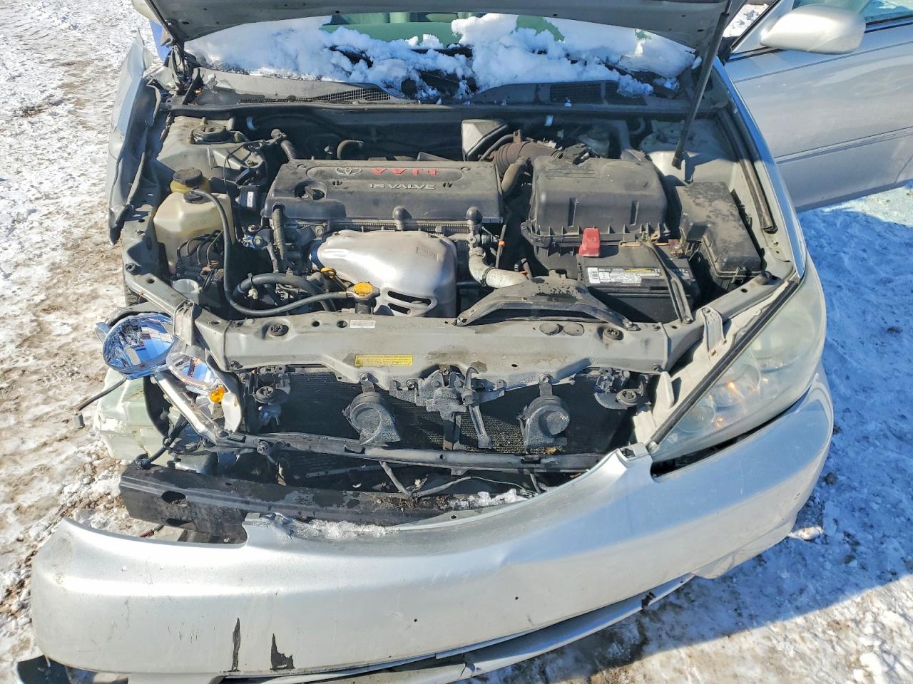 2005 TOYOTA CAMRY photo 11