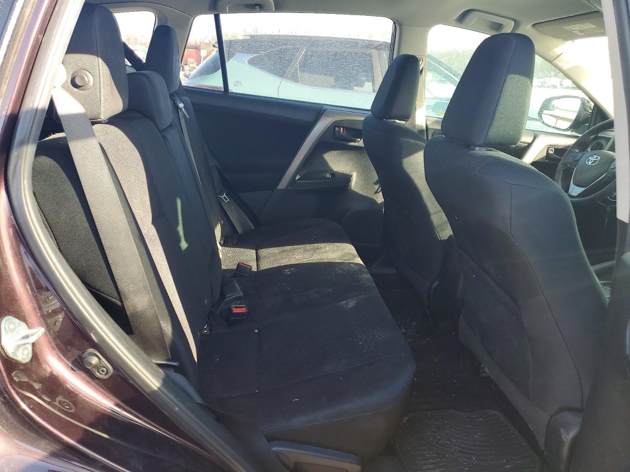 2018 TOYOTA RAV4 photo 28