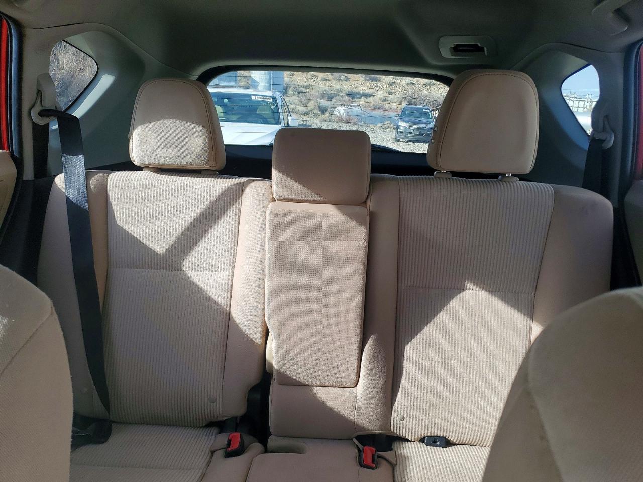 2013 TOYOTA RAV4 LE photo 37