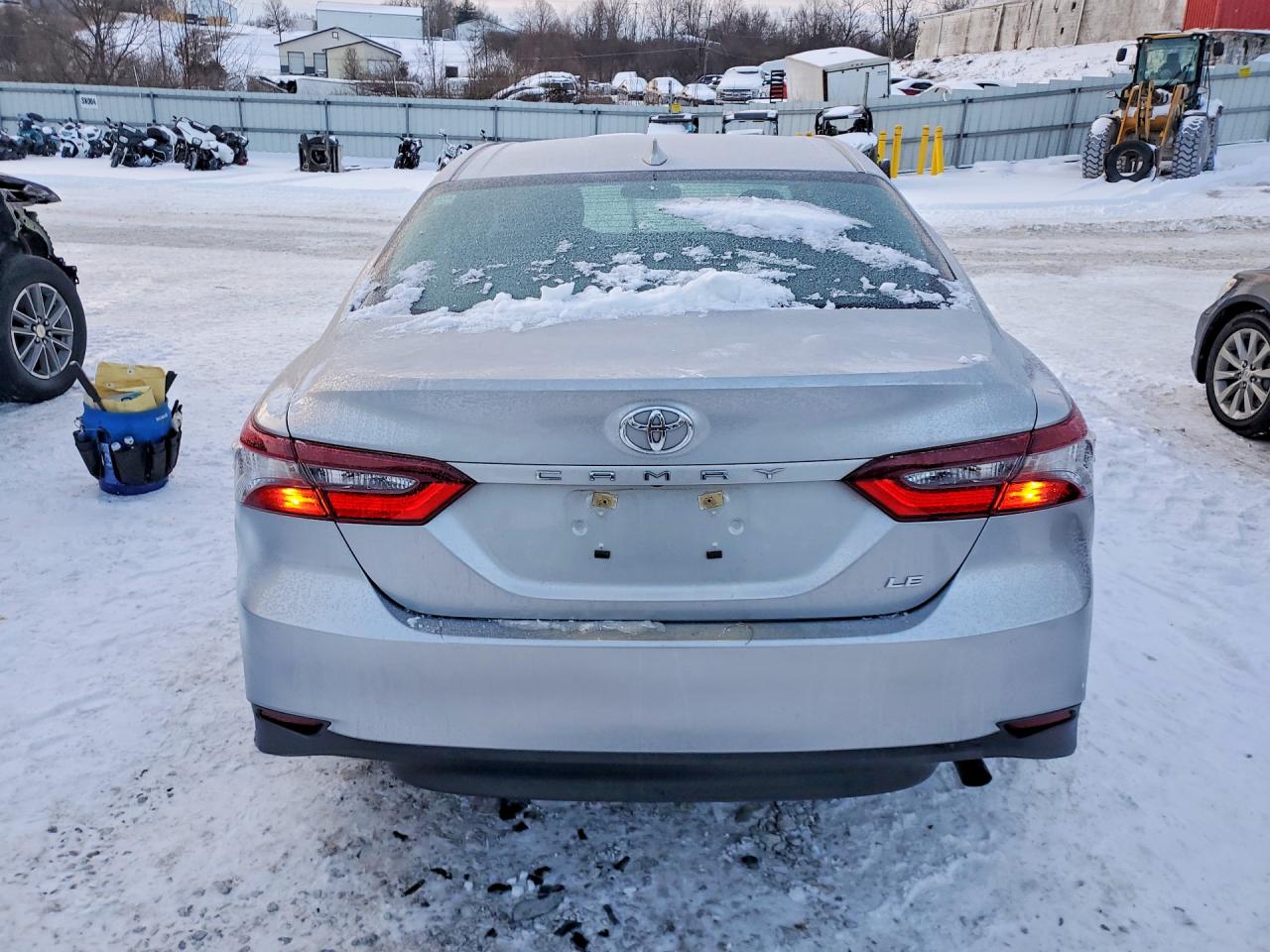 2023 TOYOTA CAMRY LE photo 11