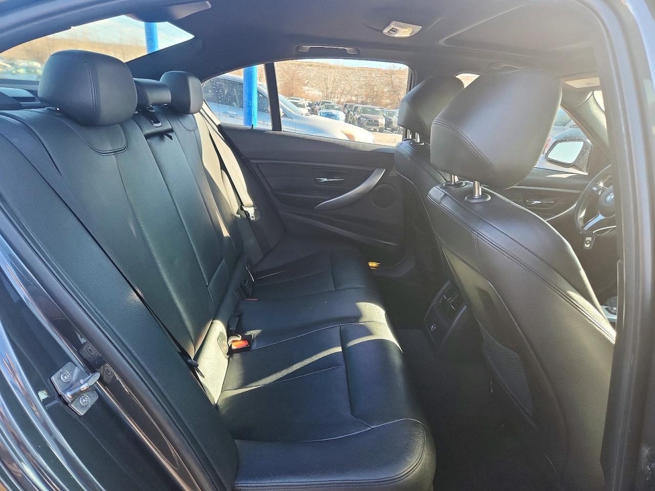 2013 BMW 328 XI photo 19