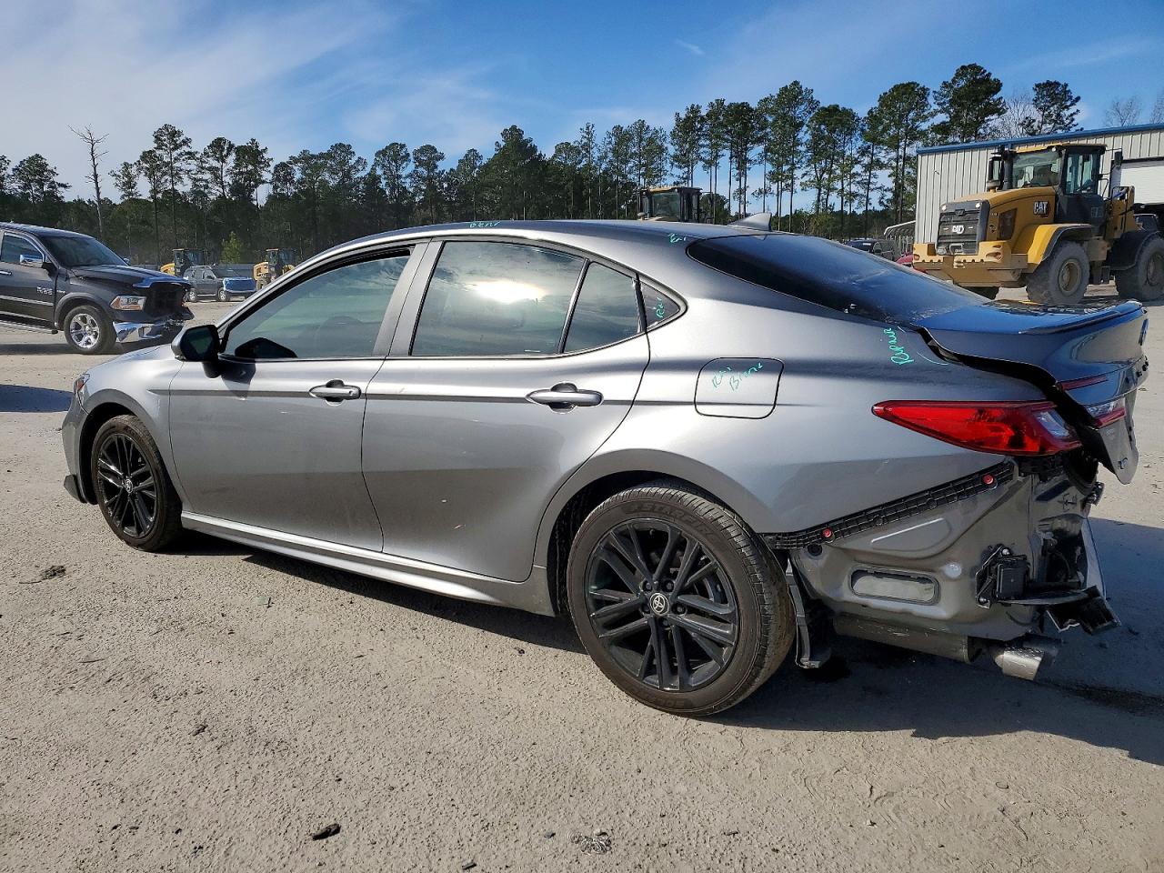 2025 TOYOTA CAMRY photo 2