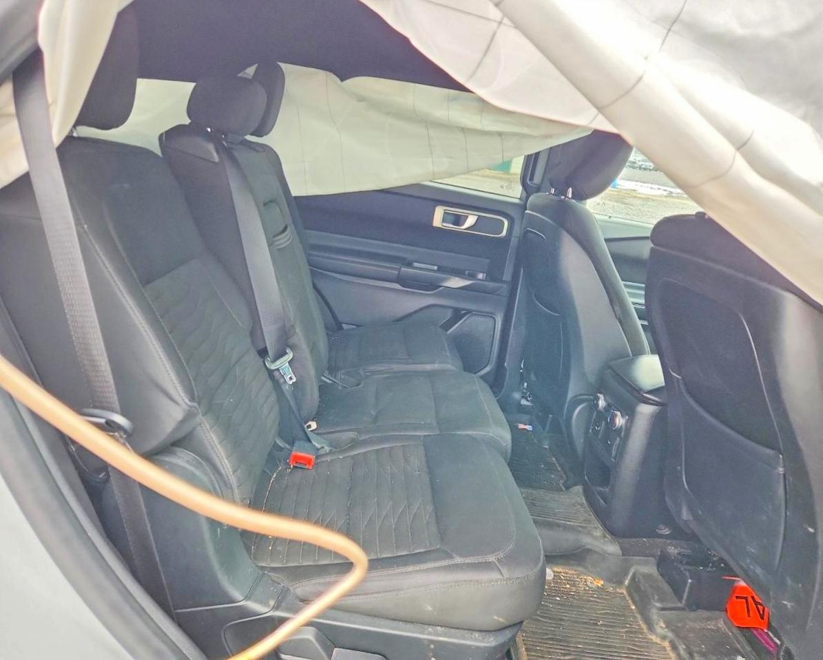 2020 FORD EXPLORER XLT photo 19