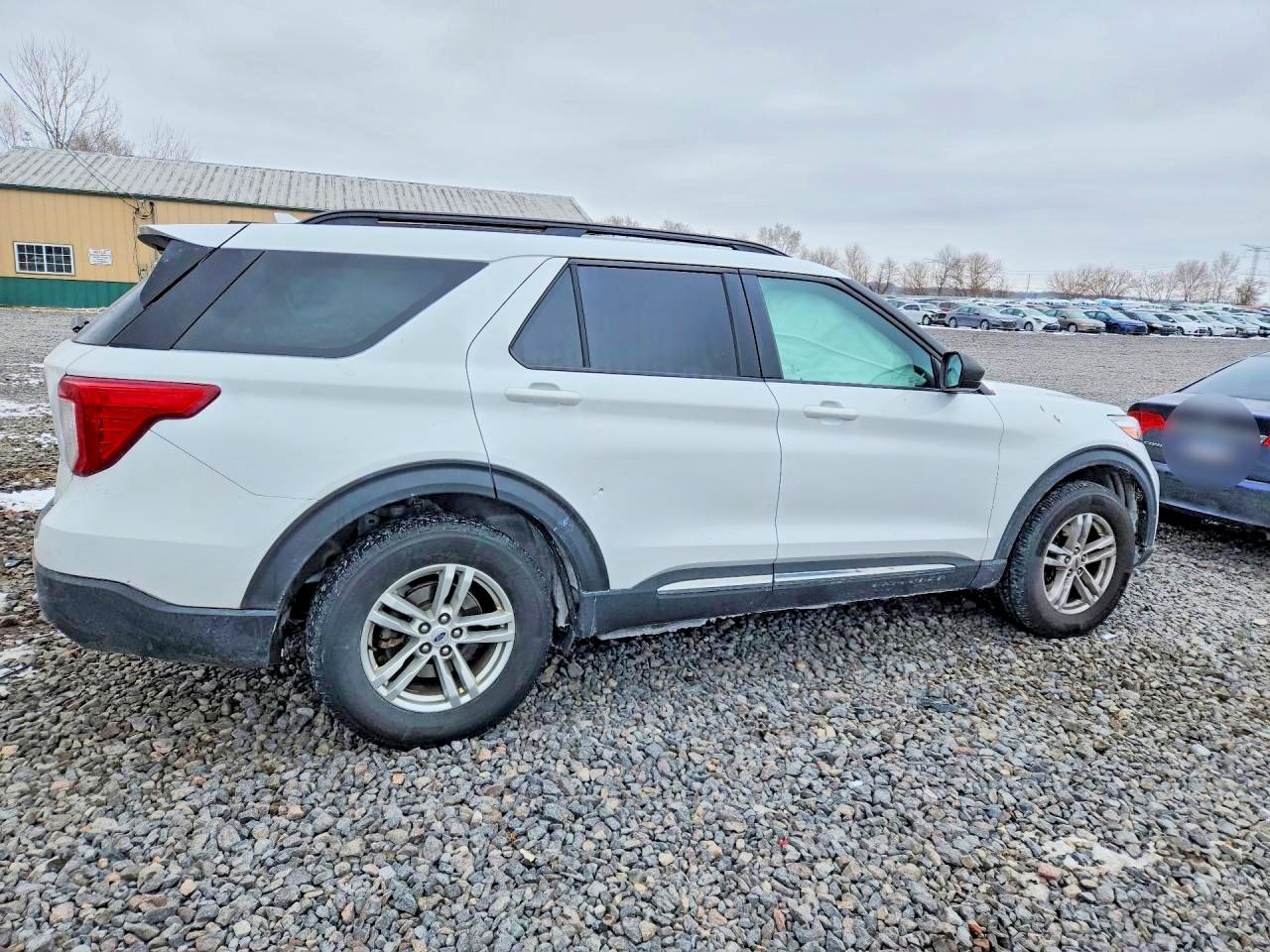 2020 FORD EXPLORER XLT photo 5