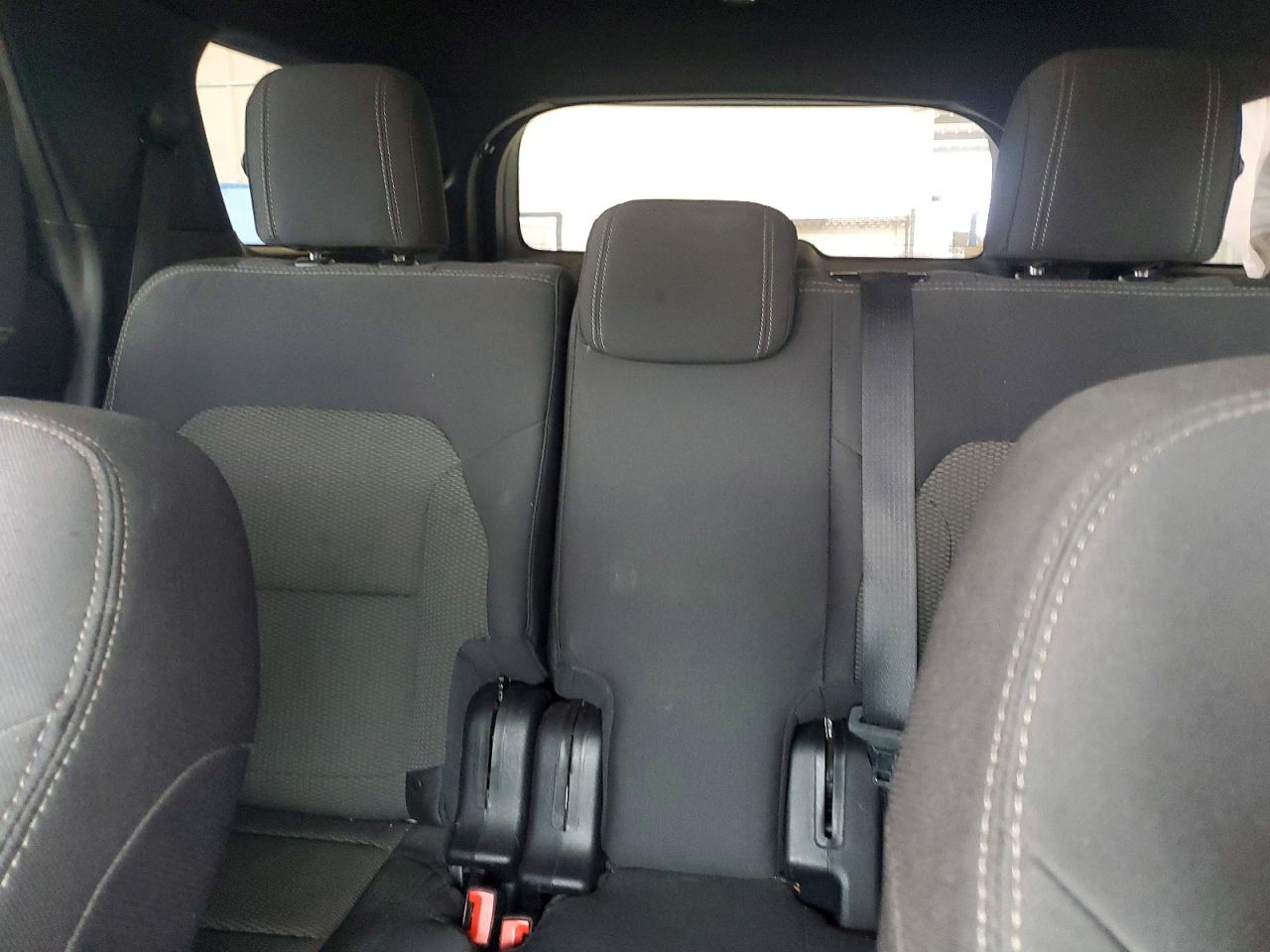 2017 FORD EXPLORER XLT photo 10