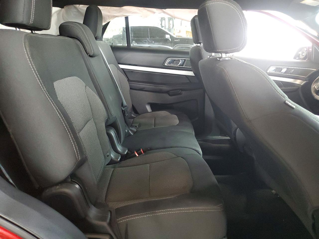 2017 FORD EXPLORER XLT photo 11