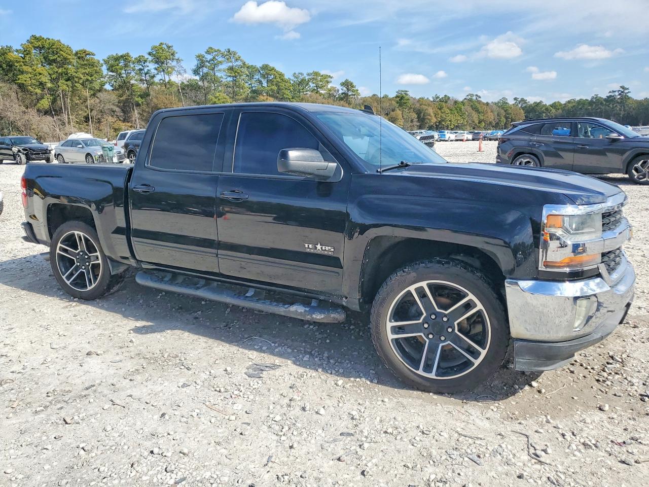 2016 CHEVROLET SILVERADO C1500 LT photo 4