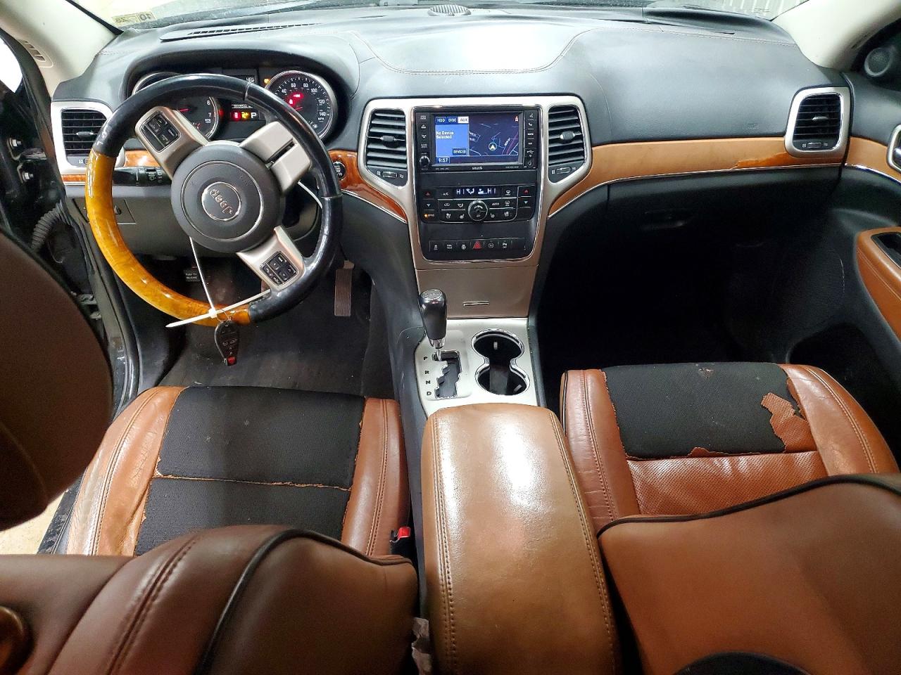 2012 JEEP GRAND CHEROKEE OVERLAND photo 15