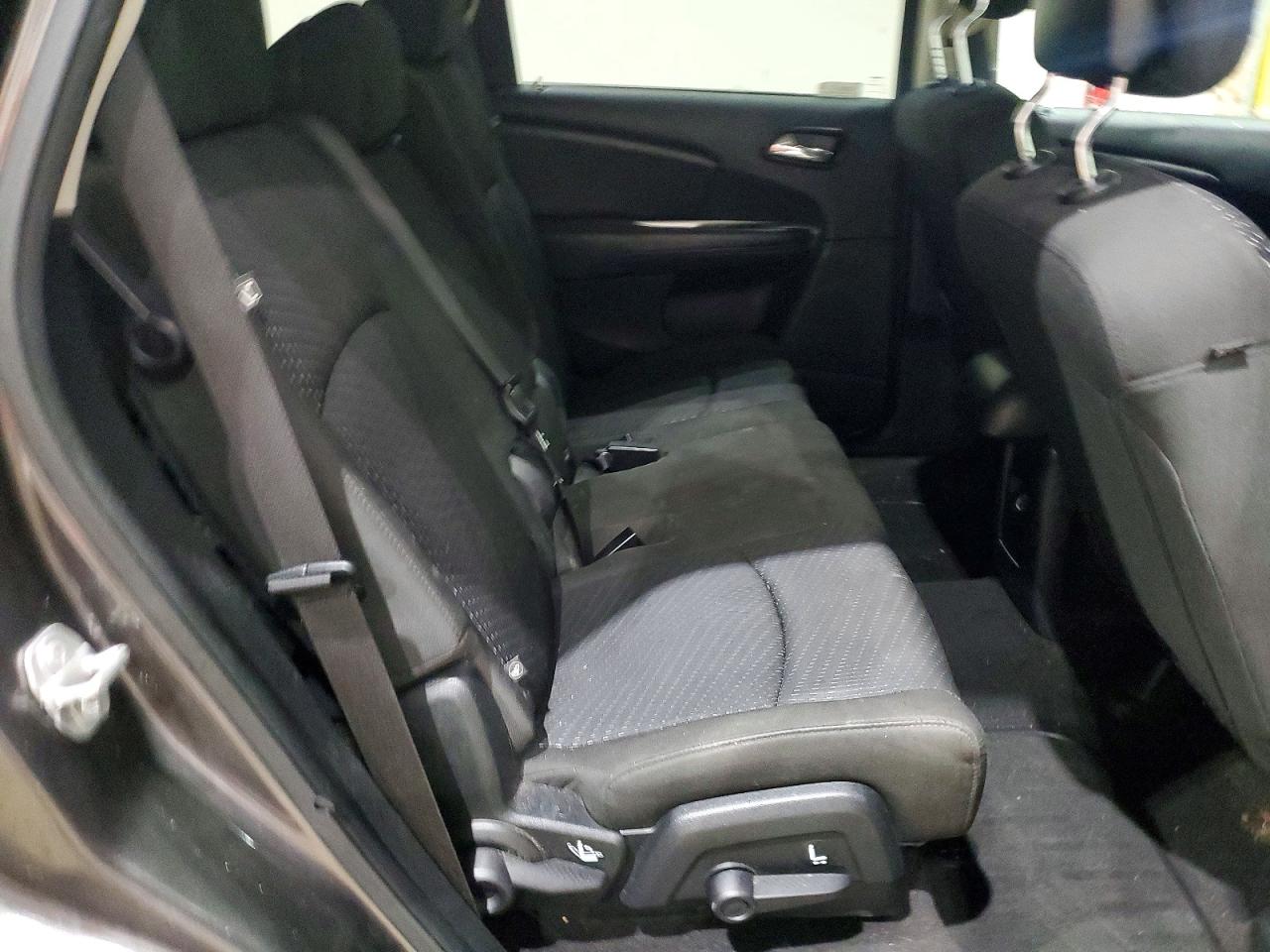 2018 DODGE JOURNEY SE photo 31