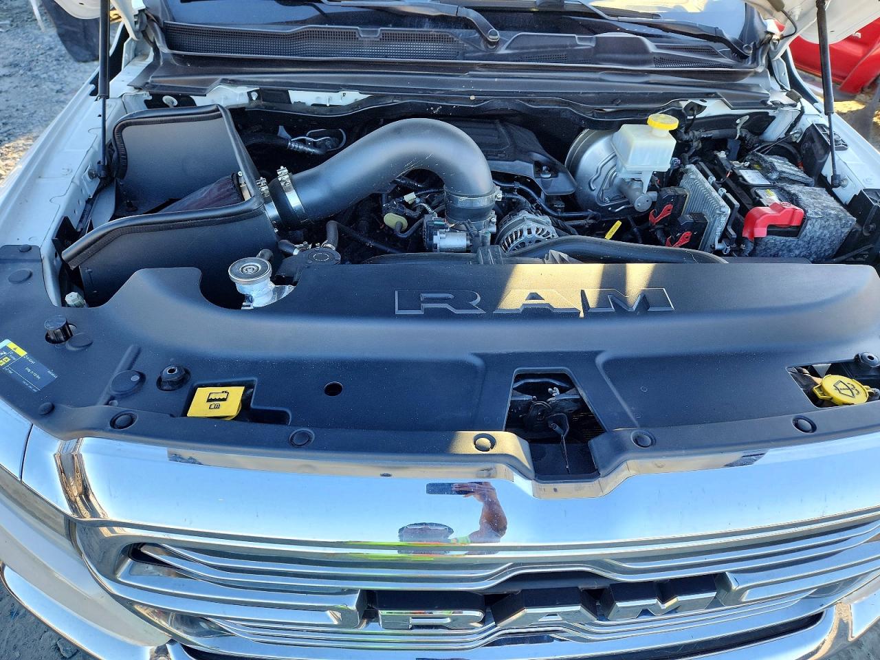 2019 RAM 1500 LARAMIE photo 31