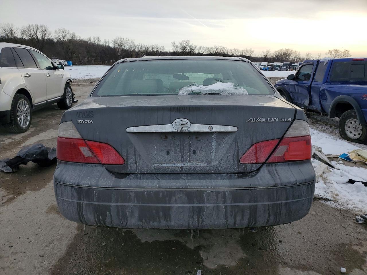 2004 TOYOTA AVALON XL photo 6