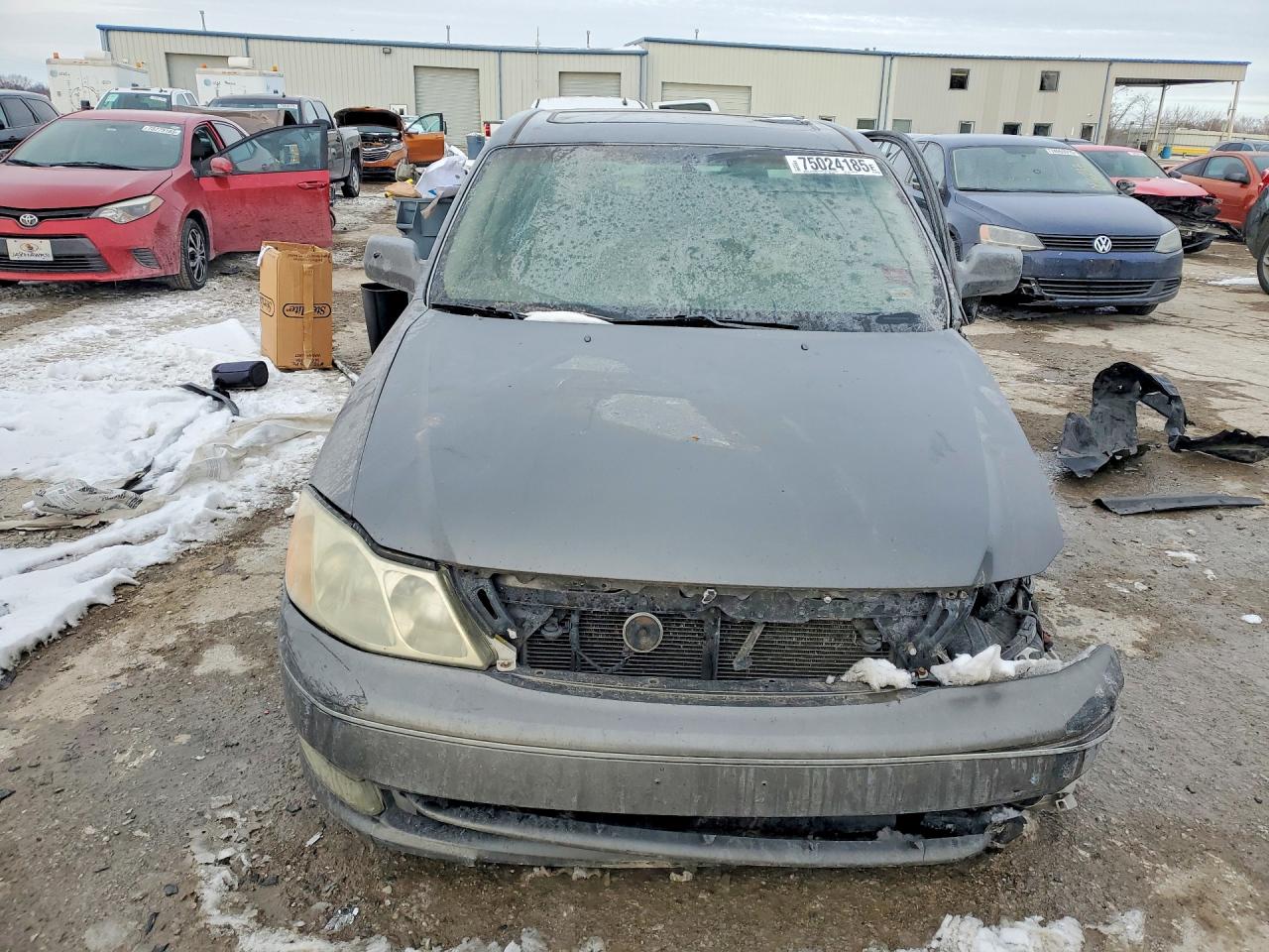 2004 TOYOTA AVALON XL photo 5