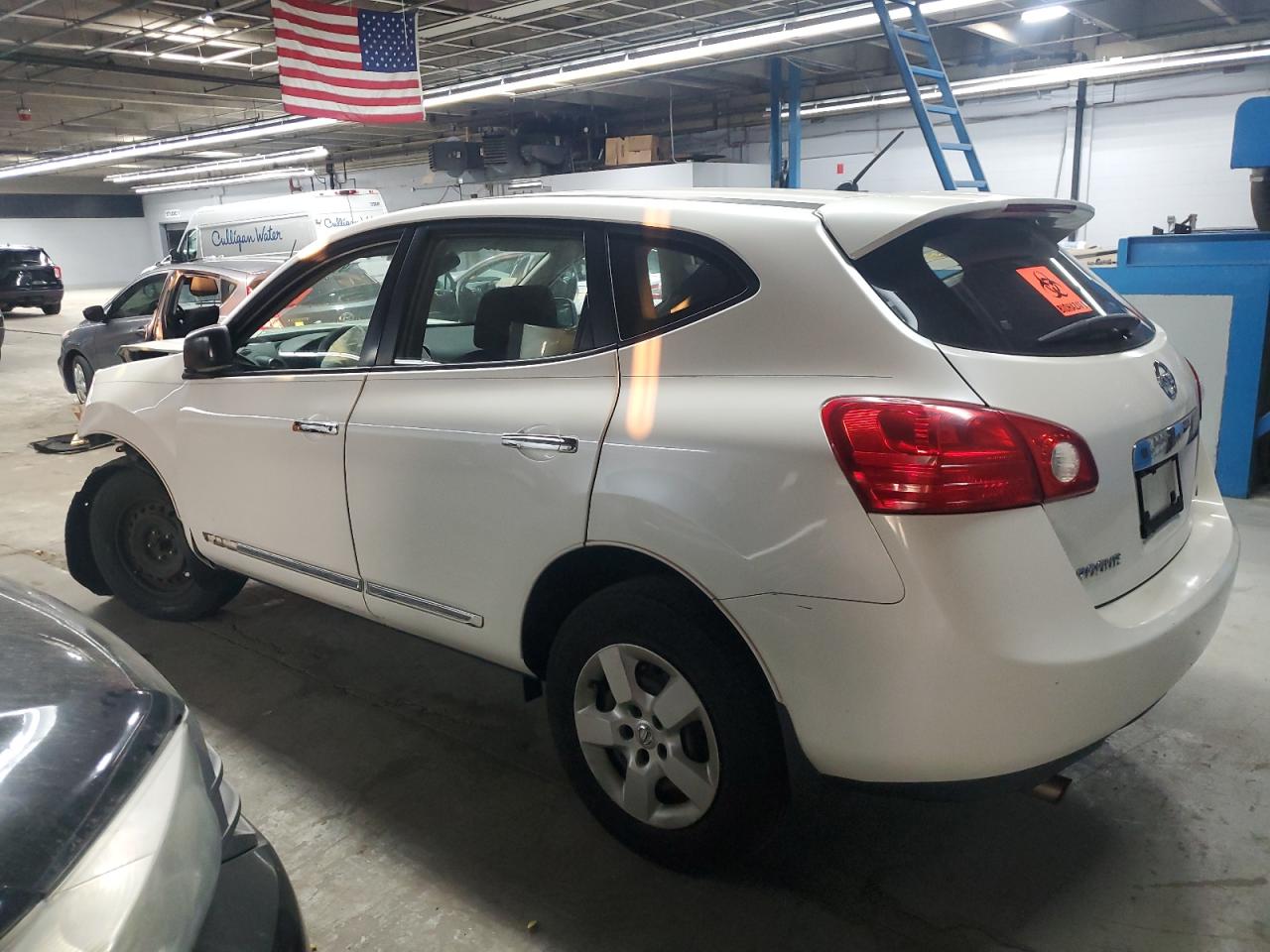 2011 NISSAN ROGUE S photo 2
