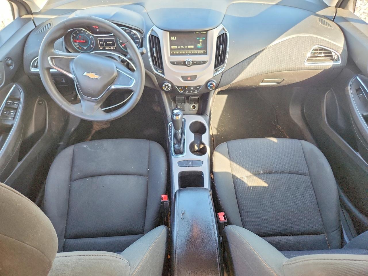 2016 CHEVROLET CRUZE LS photo 8