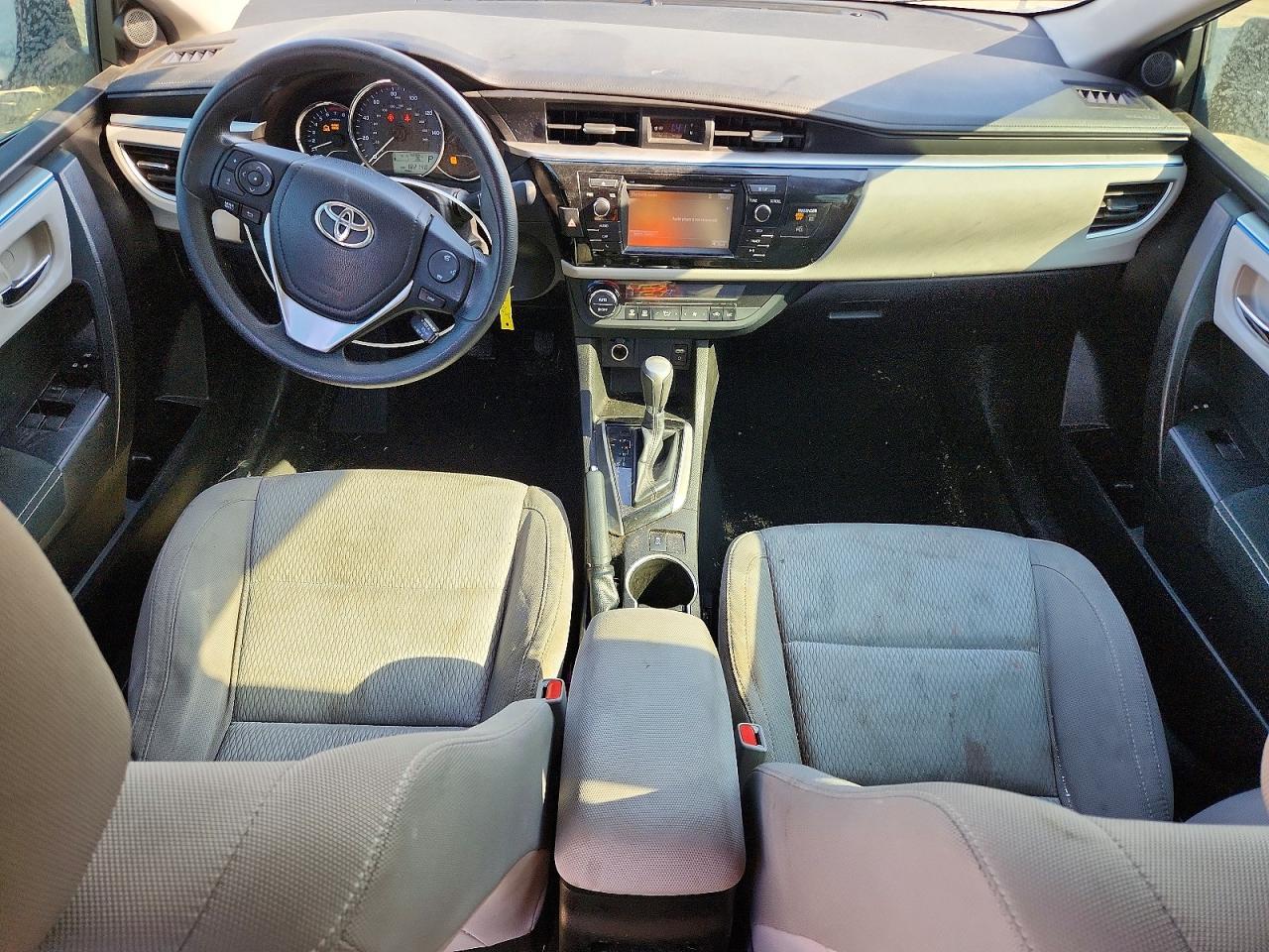 2016 TOYOTA COROLLA LE photo 8