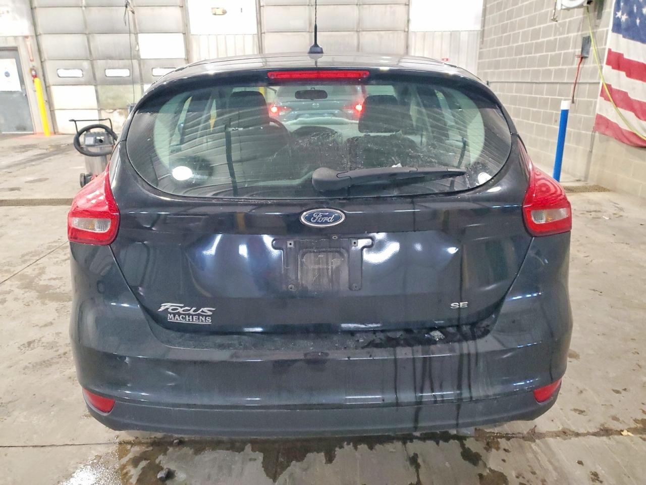 2017 FORD FOCUS SE photo 16