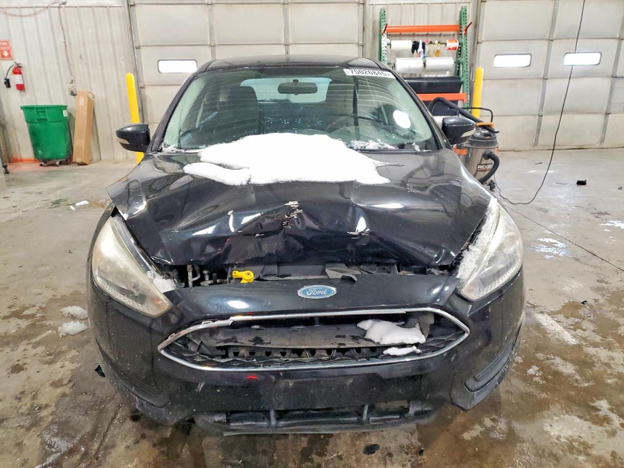 2017 FORD FOCUS SE photo 13