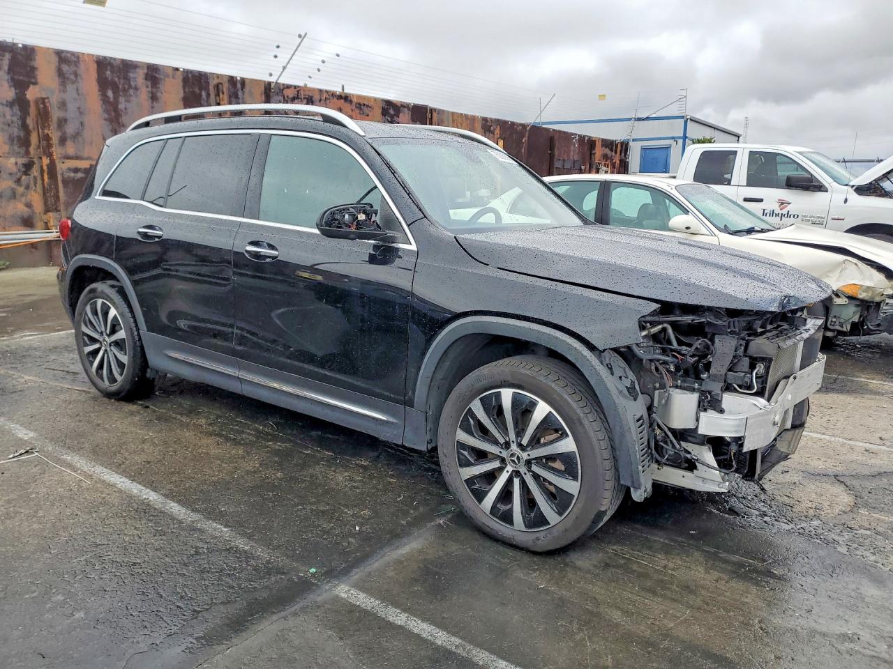 2021 MERCEDES-BENZ GLB 250 photo 4