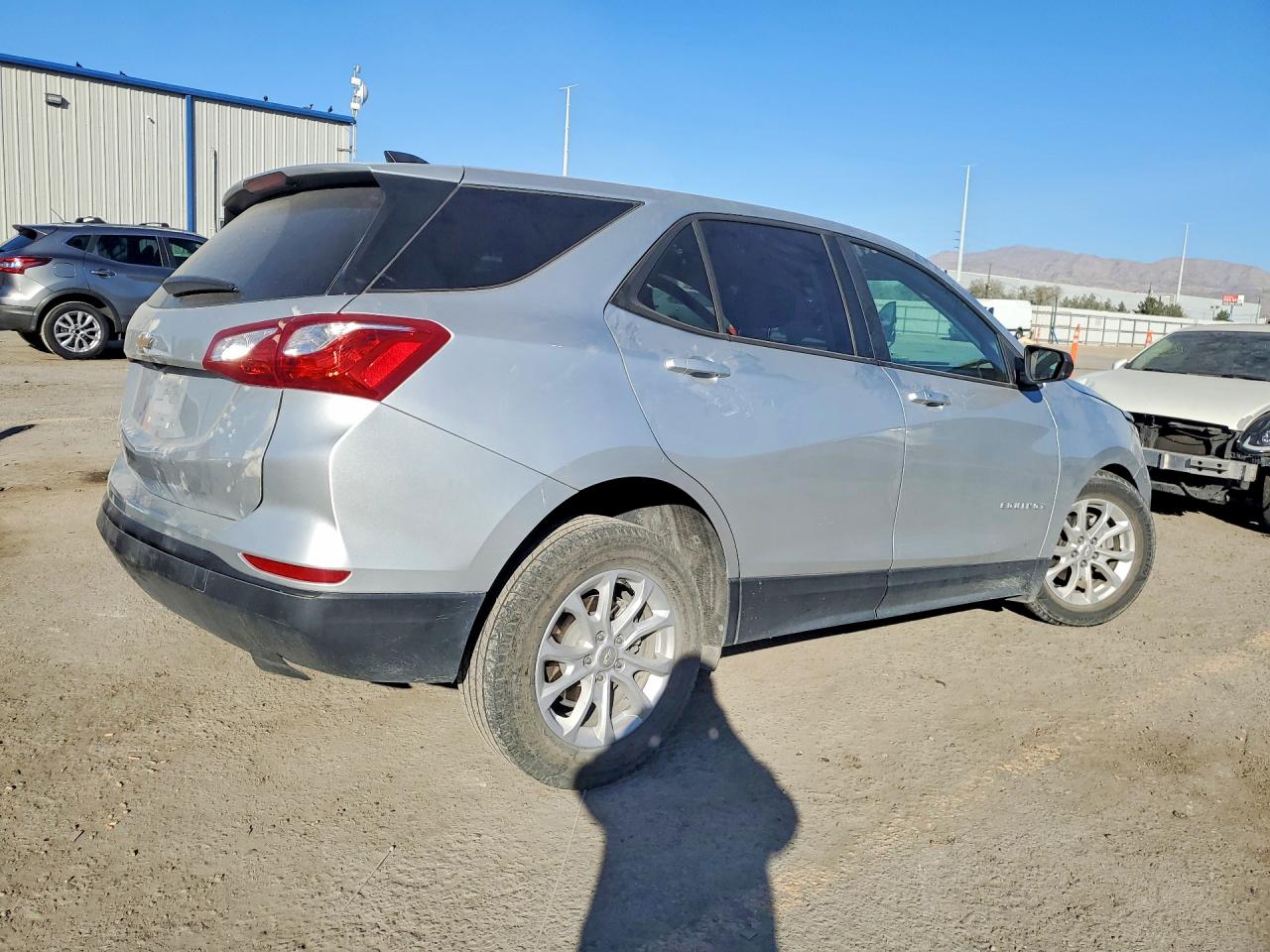 2020 CHEVROLET EQUINOX LS photo 7