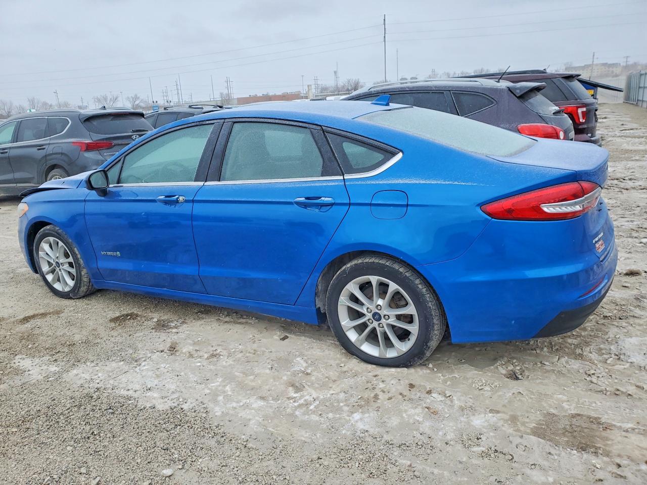 2019 FORD FUSION SE photo 2