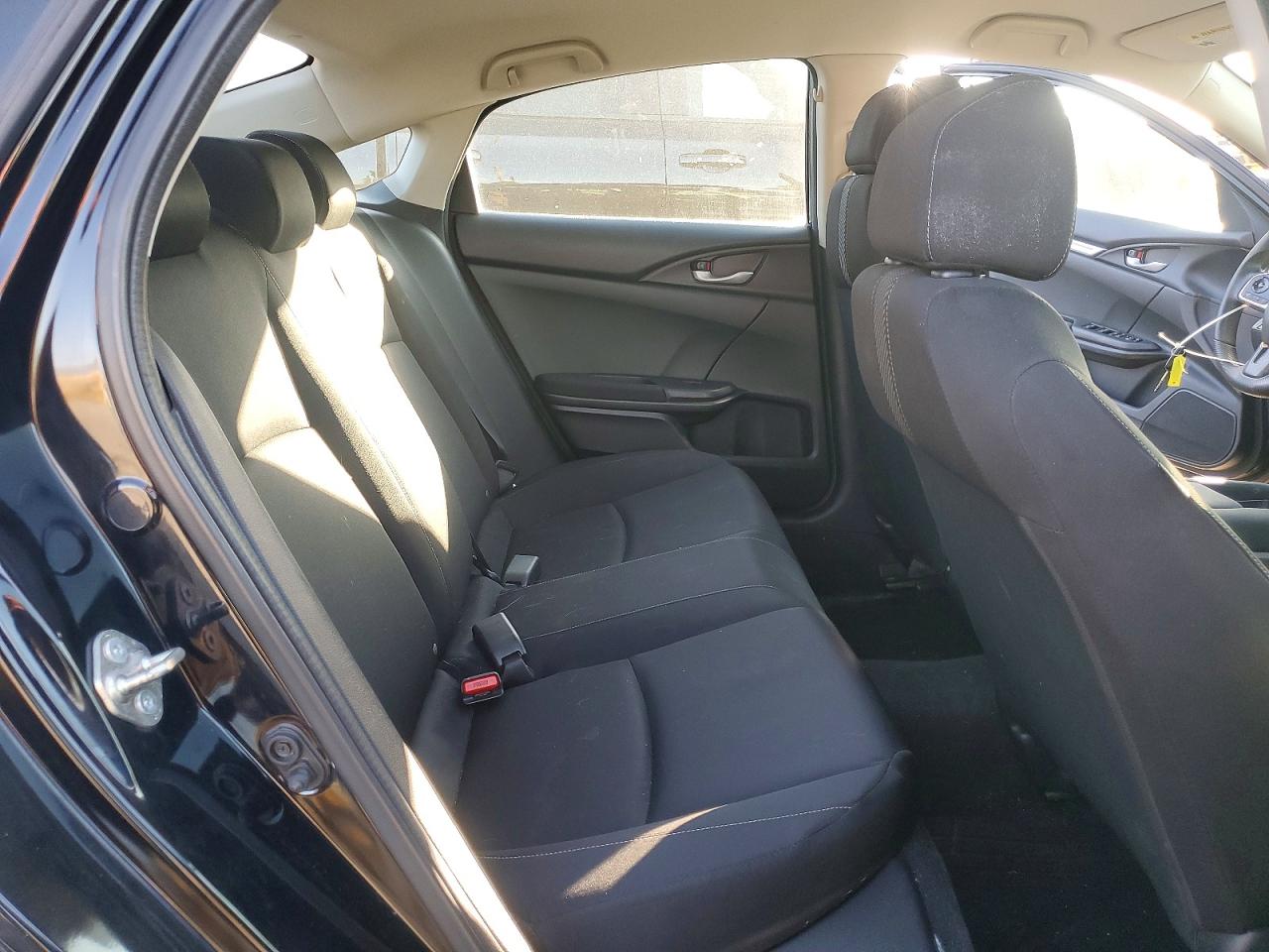 2016 HONDA CIVIC LX photo 19