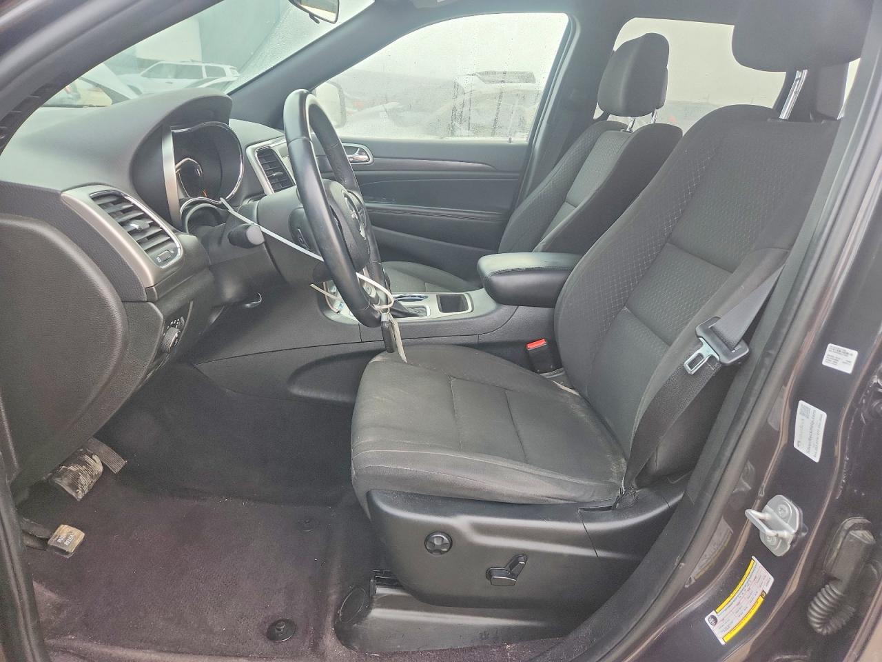 2018 JEEP GRAND CHEROKEE LAREDO photo 19