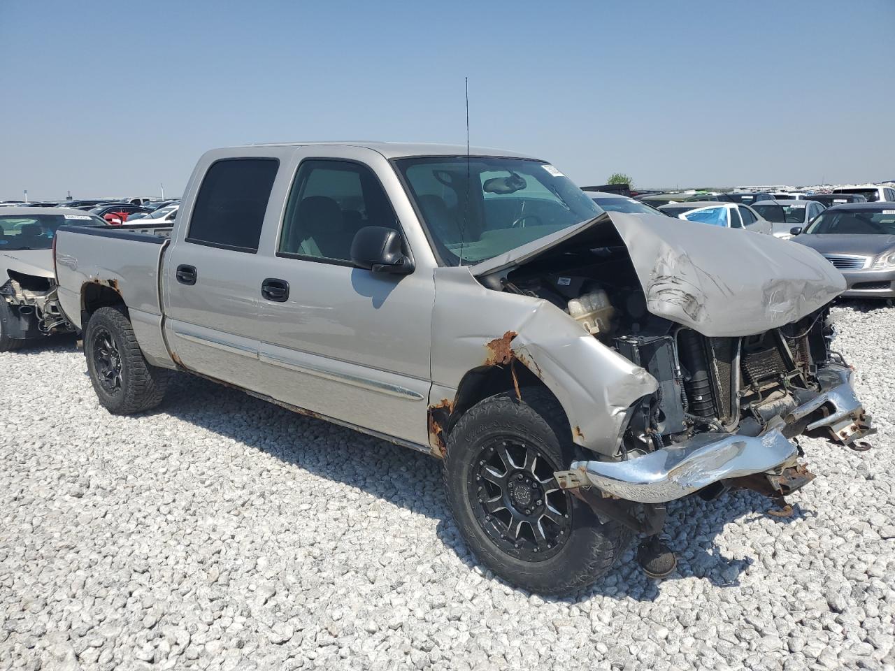 2004 GMC NEW SIERRA K1500 photo 7
