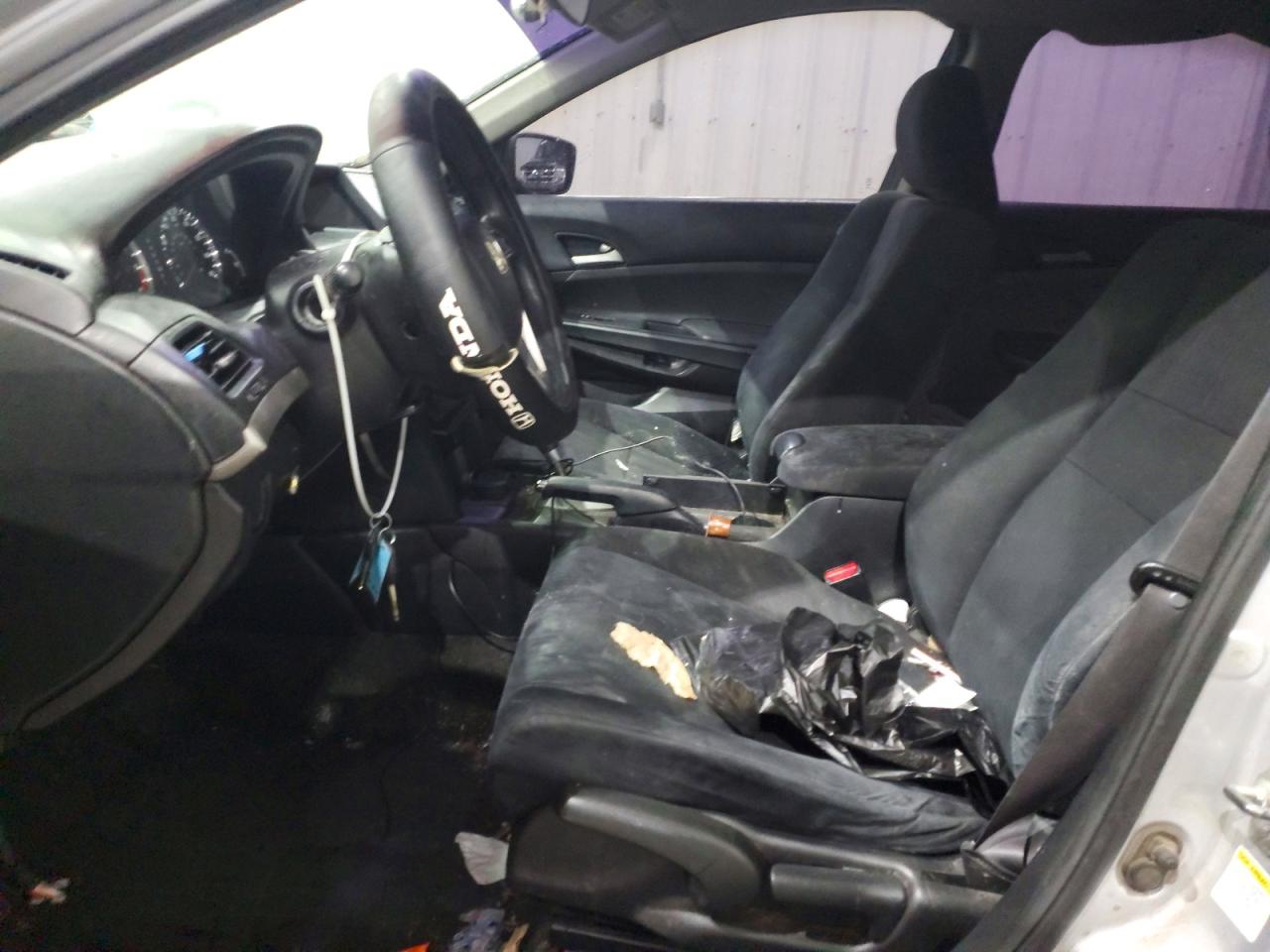 2011 HONDA ACCORD LX photo 7