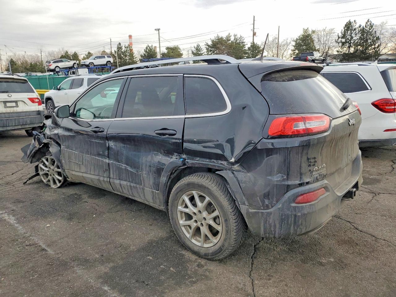 2016 JEEP CHEROKEE LATITUDE photo 3