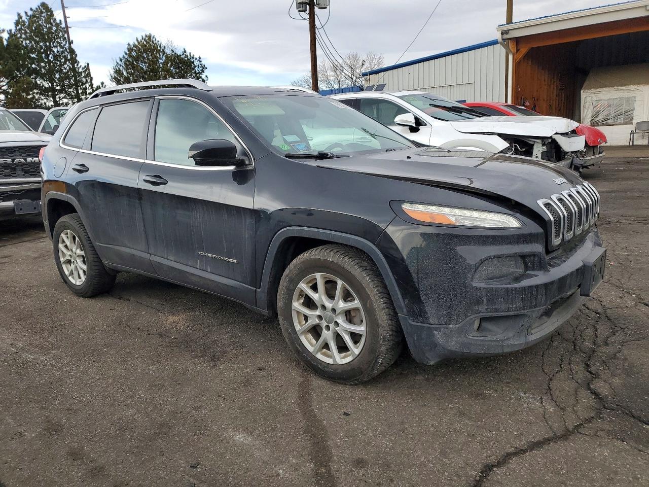 2016 JEEP CHEROKEE LATITUDE photo 7