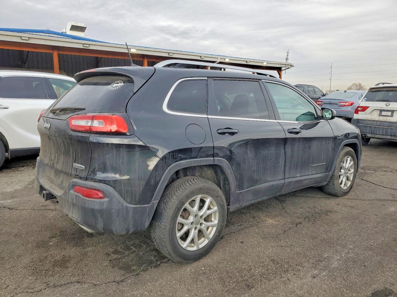 2016 JEEP CHEROKEE LATITUDE photo 5