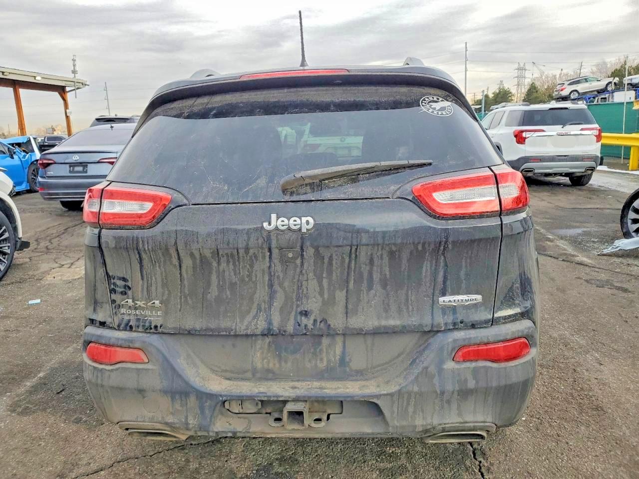 2016 JEEP CHEROKEE LATITUDE photo 11