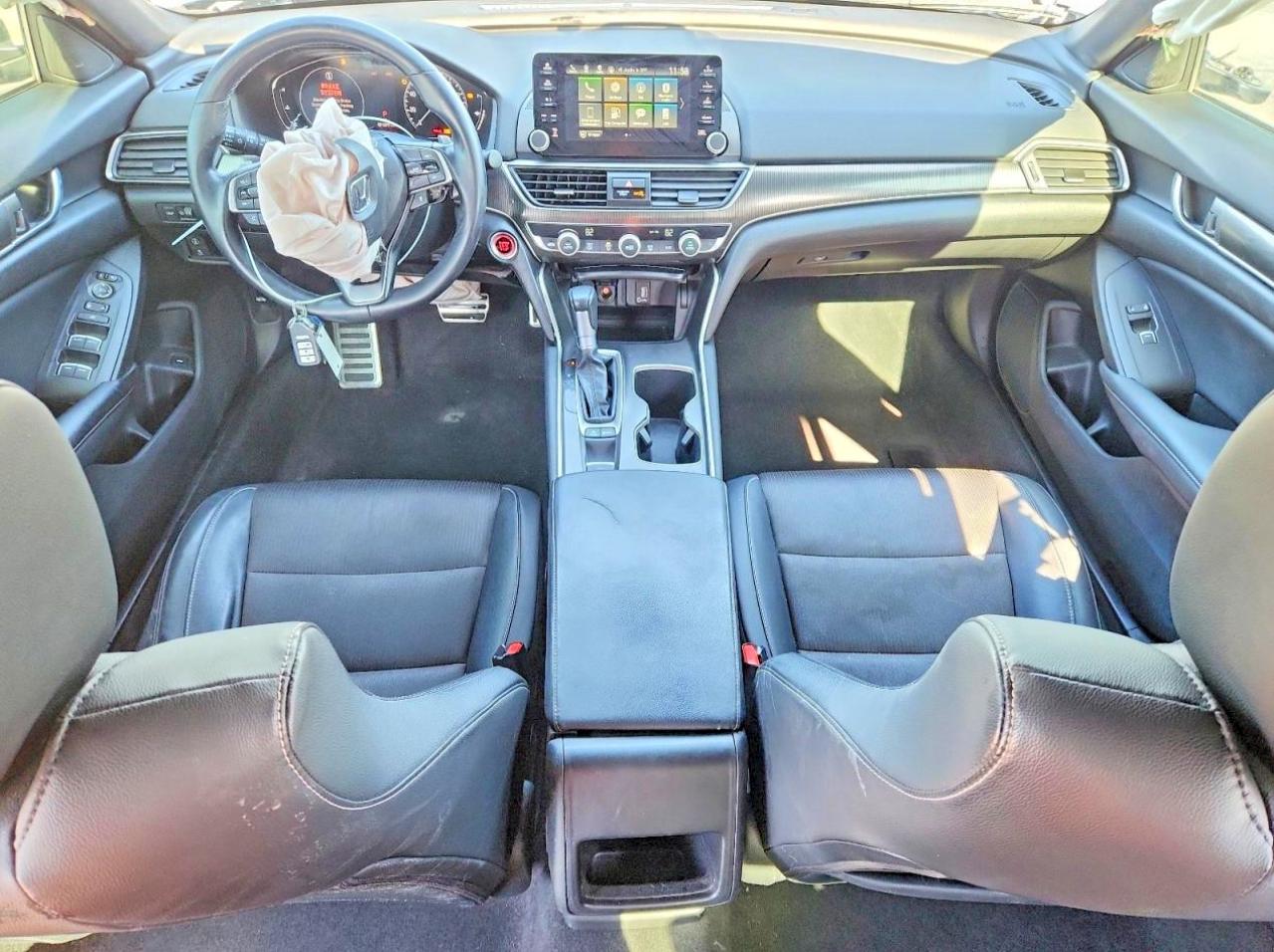 2018 HONDA ACCORD SPORT photo 22