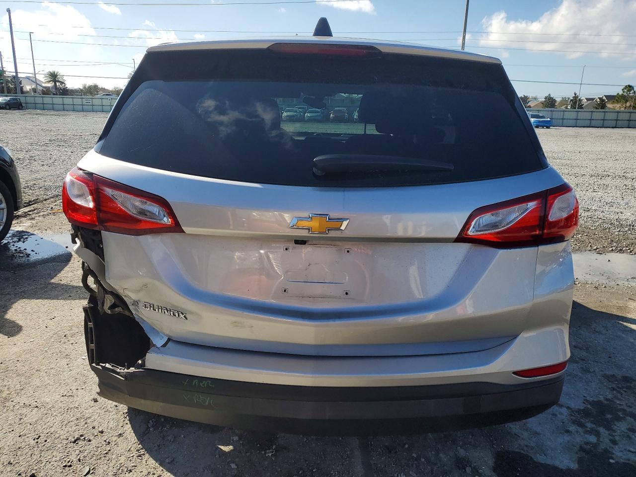2019 CHEVROLET EQUINOX LS photo 11