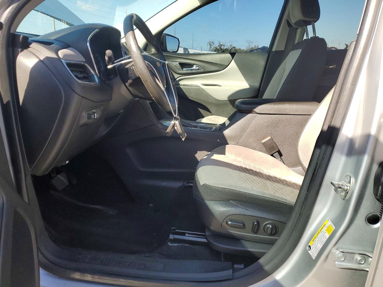 2019 CHEVROLET EQUINOX LS photo 13