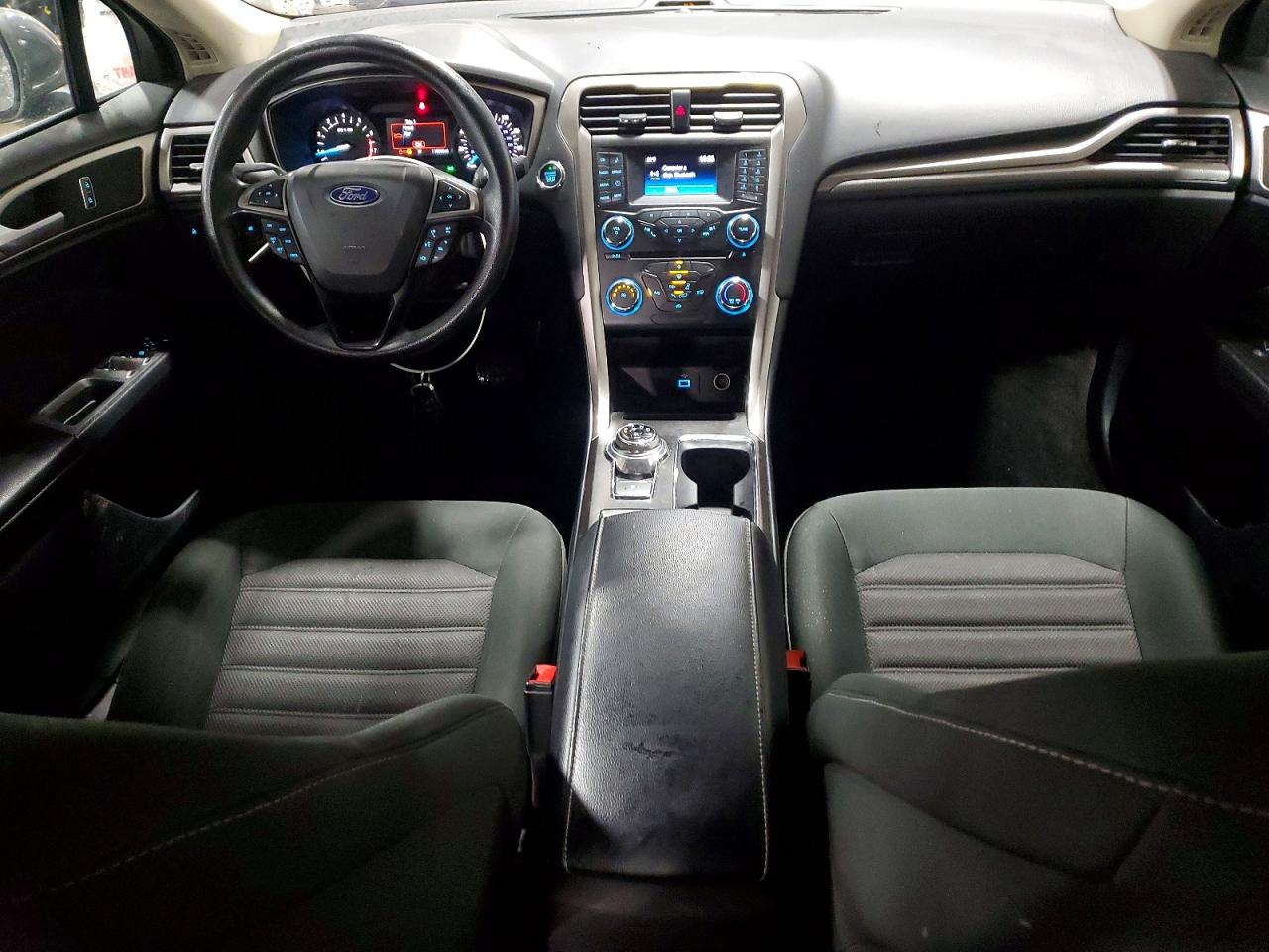 2018 FORD FUSION SE photo 15