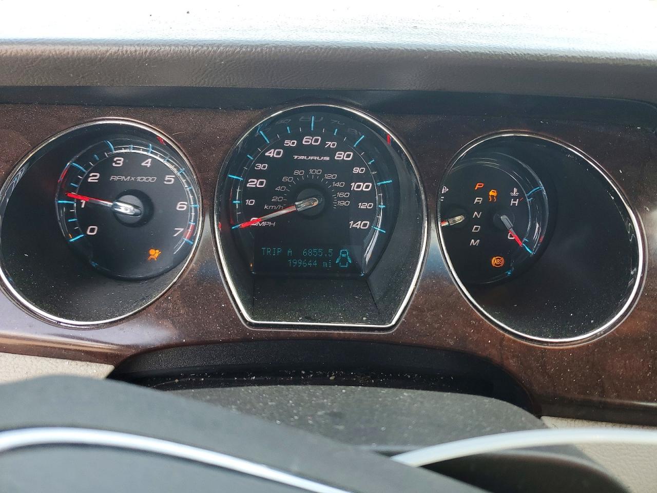 2011 FORD TAURUS SEL photo 17
