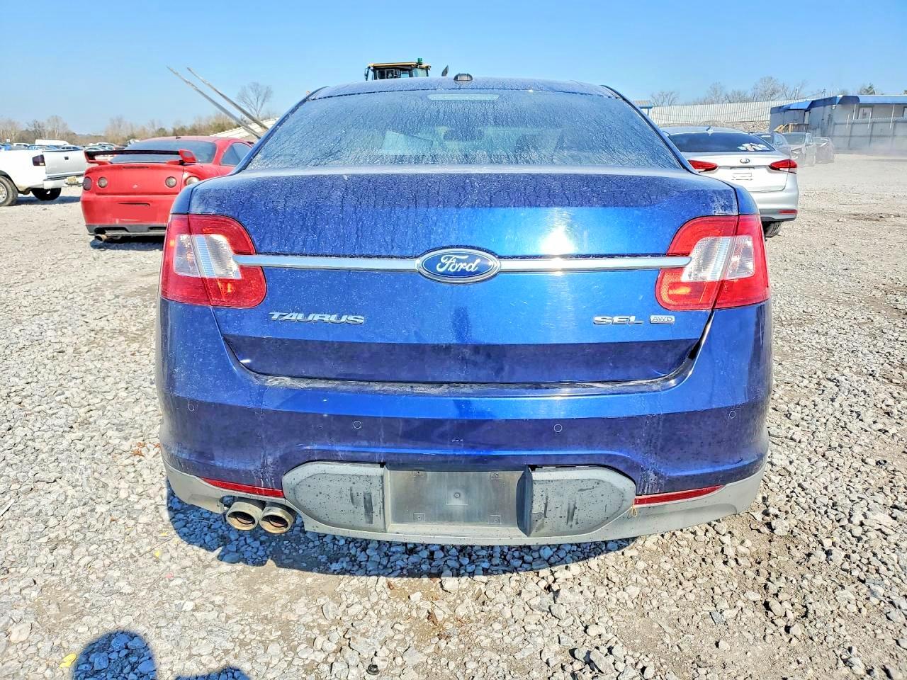2011 FORD TAURUS SEL photo 11