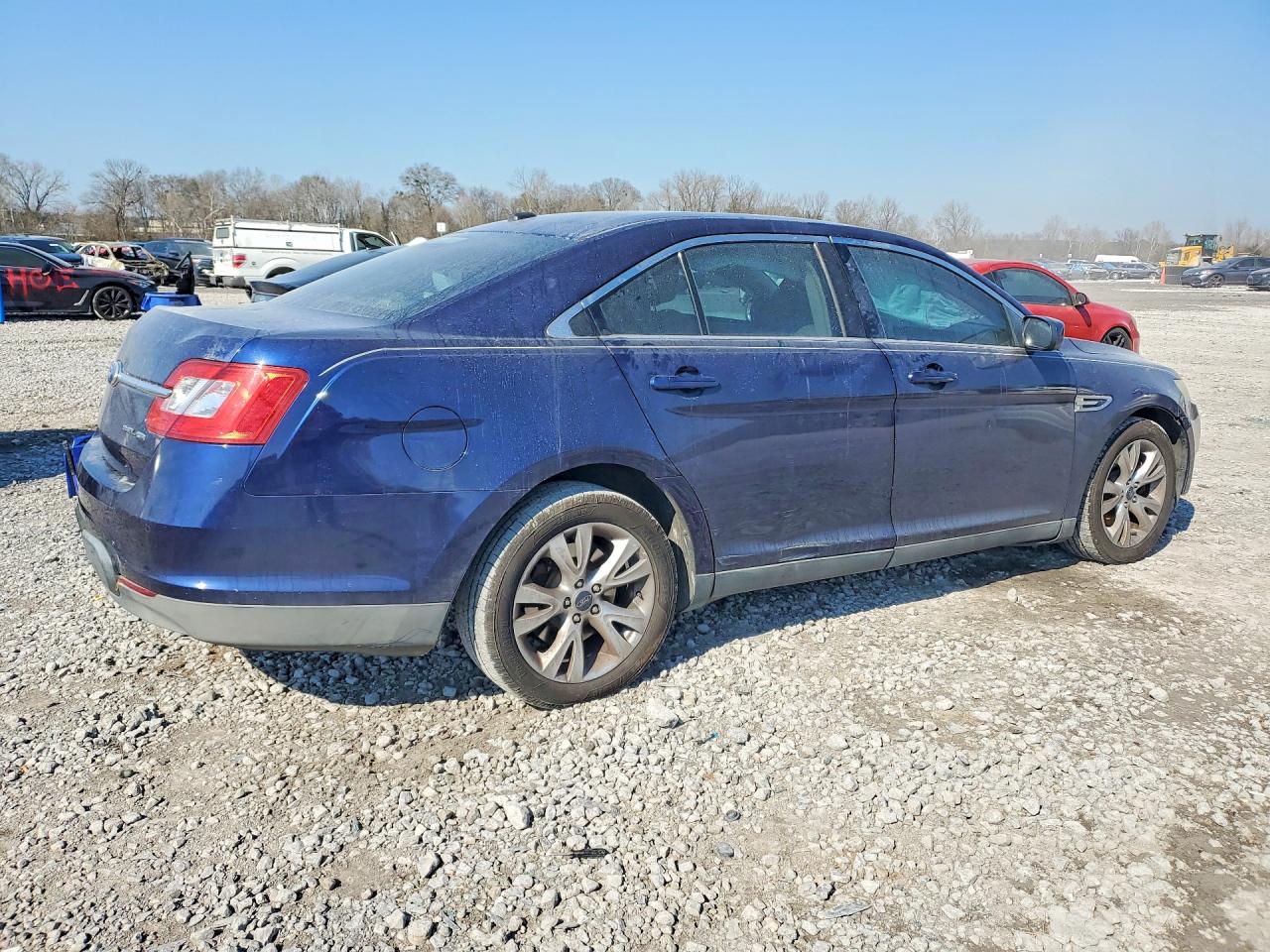 2011 FORD TAURUS SEL photo 5