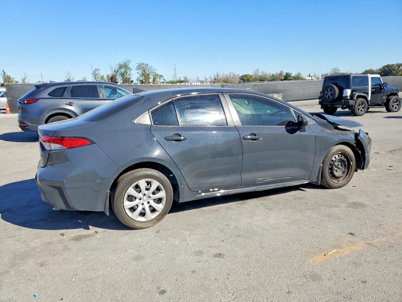 2024 TOYOTA COROLLA LE photo 5