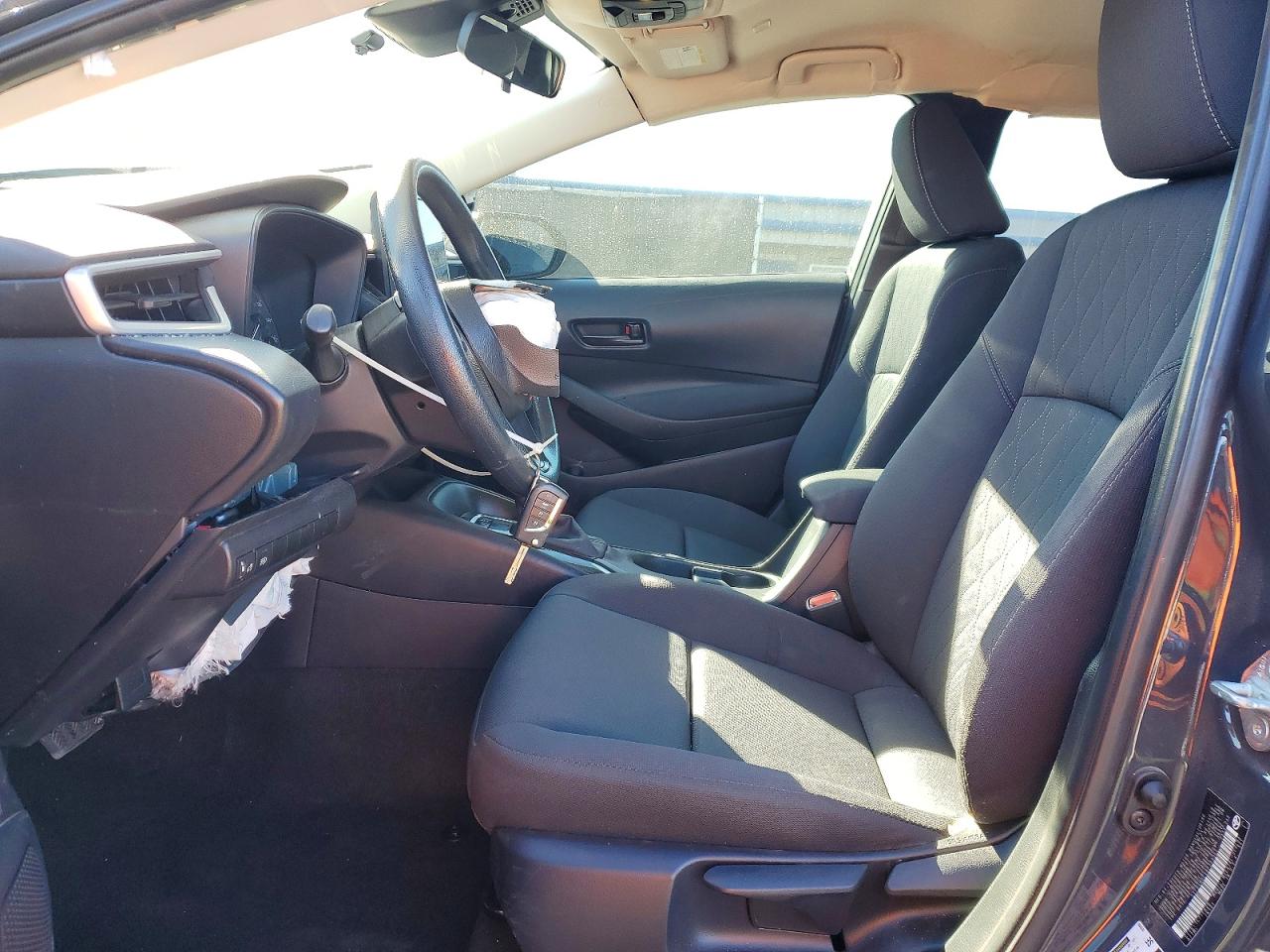 2024 TOYOTA COROLLA LE photo 13