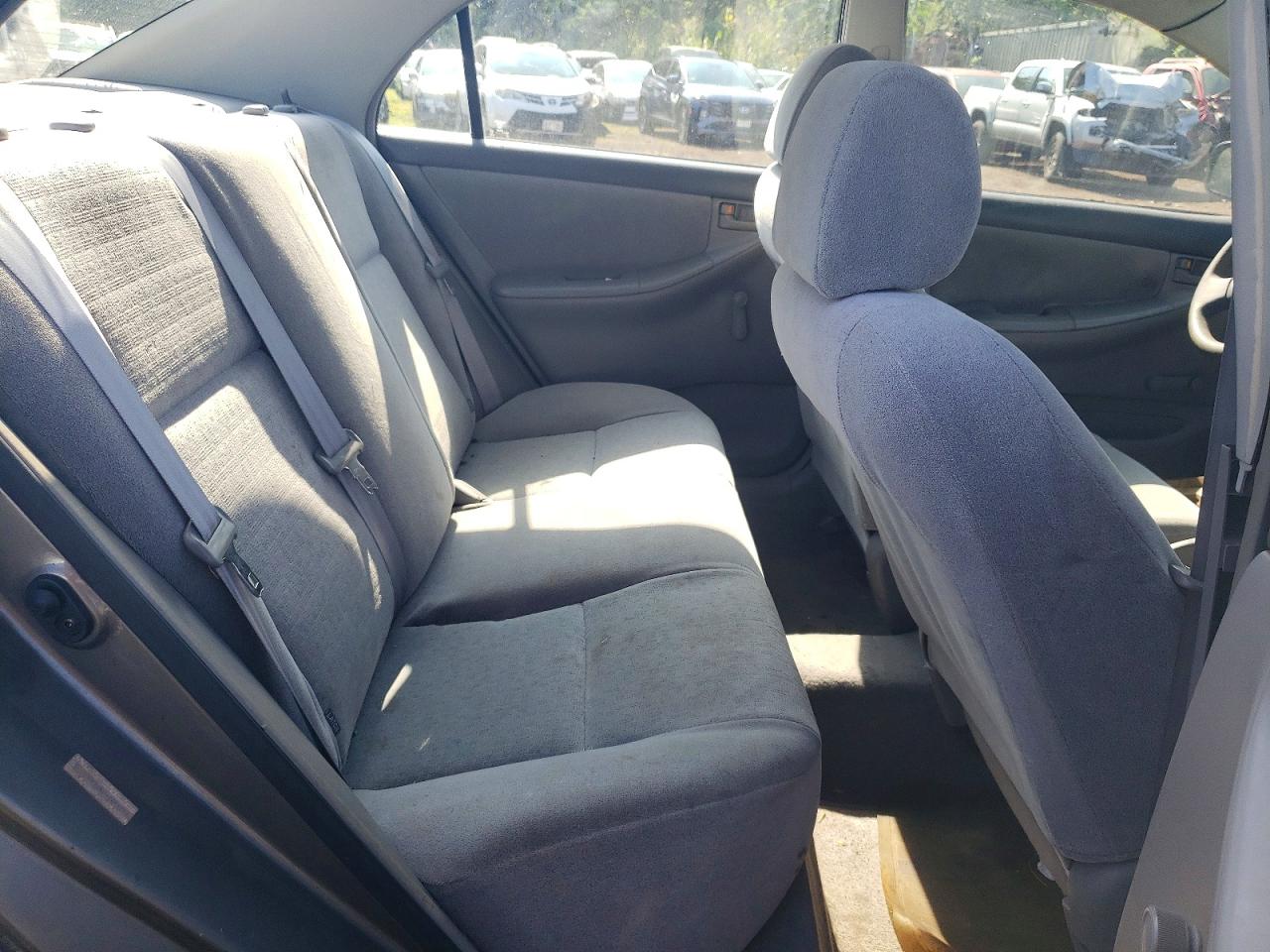 2004 TOYOTA COROLLA CE photo 10
